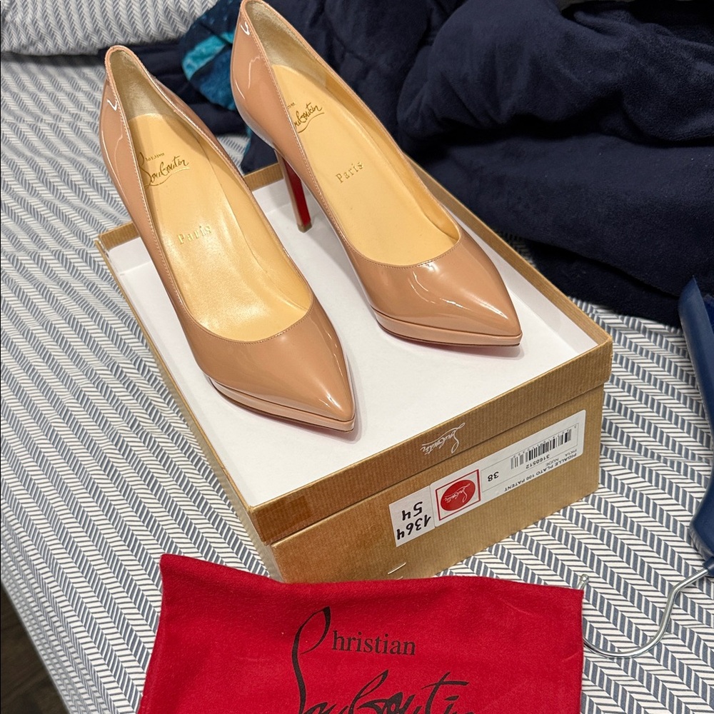 Christian Louboutin Beige Patent Leather Heels